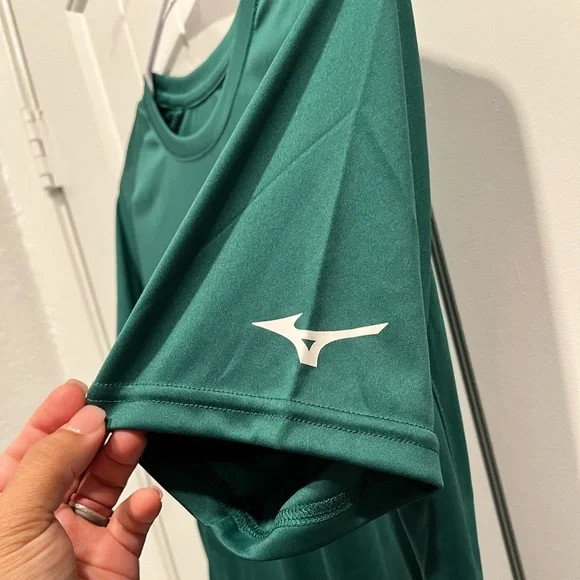 Mizuno Women’s Performance Shirt Size L - Picture 5 of 5